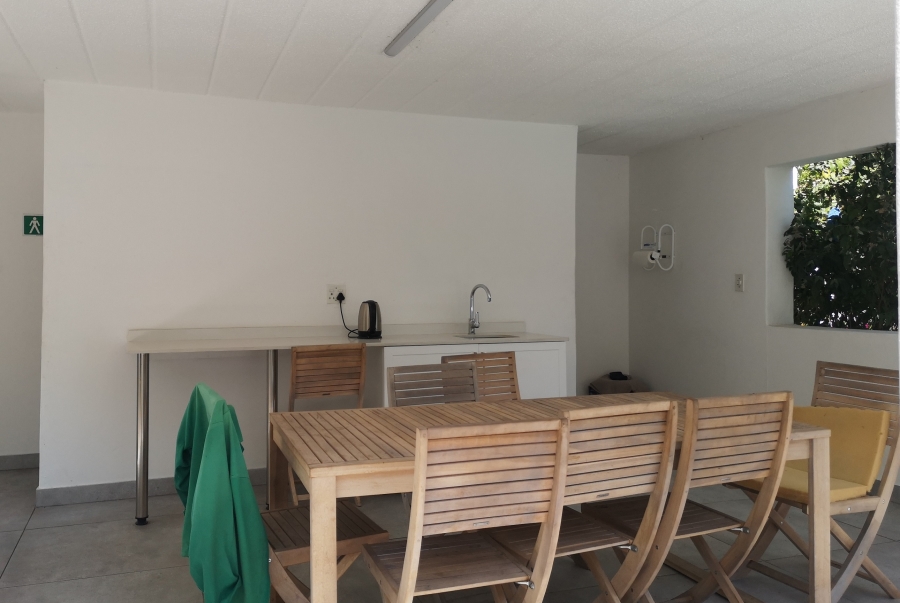 To Let 2 Bedroom Property for Rent in Dunkeld West Gauteng