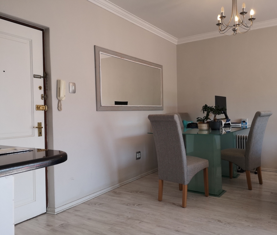 To Let 2 Bedroom Property for Rent in Dunkeld West Gauteng