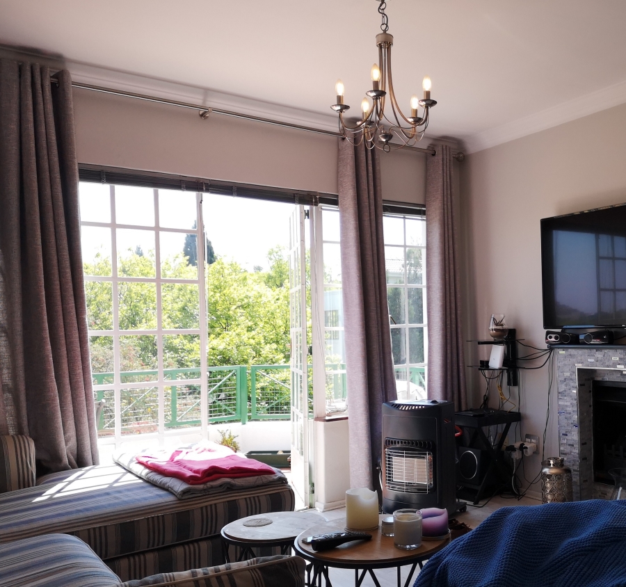 To Let 2 Bedroom Property for Rent in Dunkeld West Gauteng