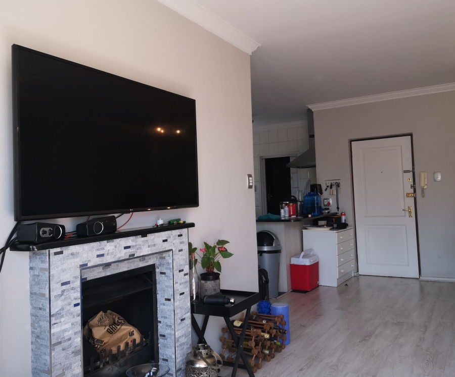 To Let 2 Bedroom Property for Rent in Dunkeld West Gauteng