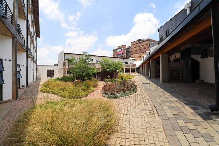 1 Bedroom Property for Sale in City and Suburban Gauteng