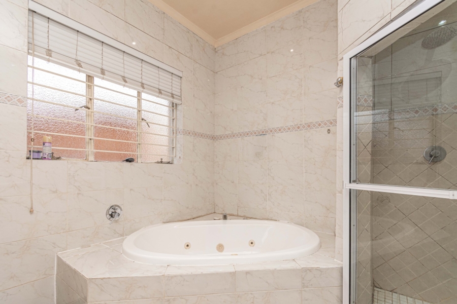 4 Bedroom Property for Sale in Cheltondale Gauteng