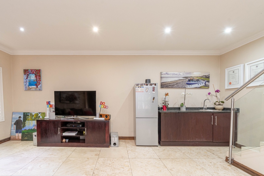 4 Bedroom Property for Sale in Cheltondale Gauteng