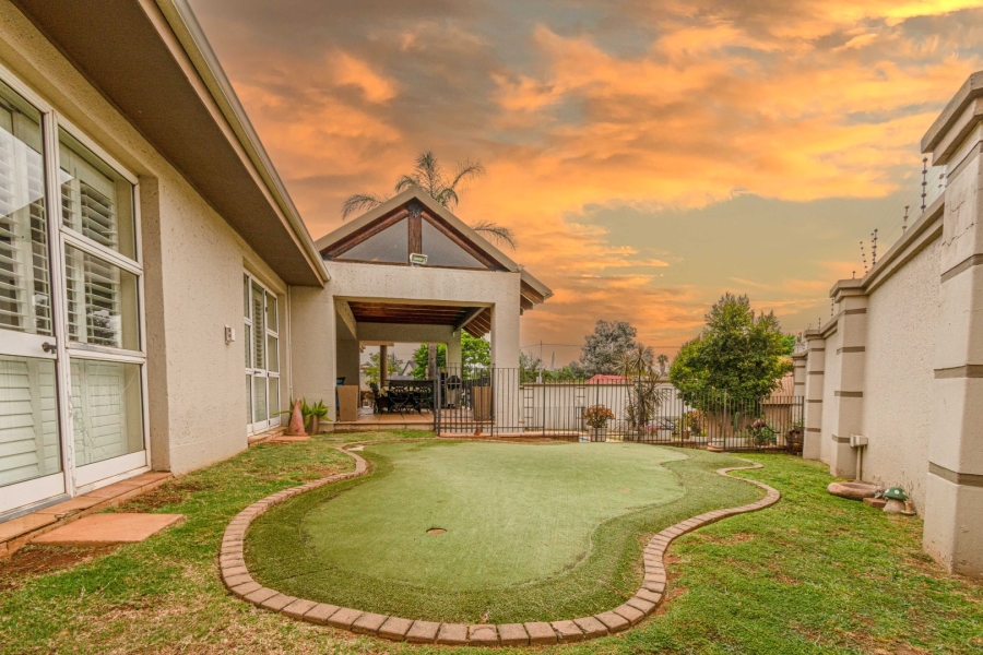 4 Bedroom Property for Sale in Cheltondale Gauteng