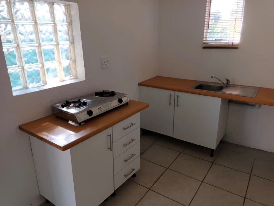 To Let 1 Bedroom Property for Rent in Kloofsig Gauteng