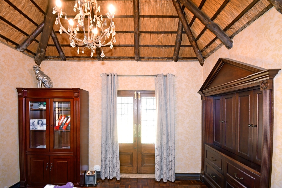 5 Bedroom Property for Sale in Morningside Gauteng
