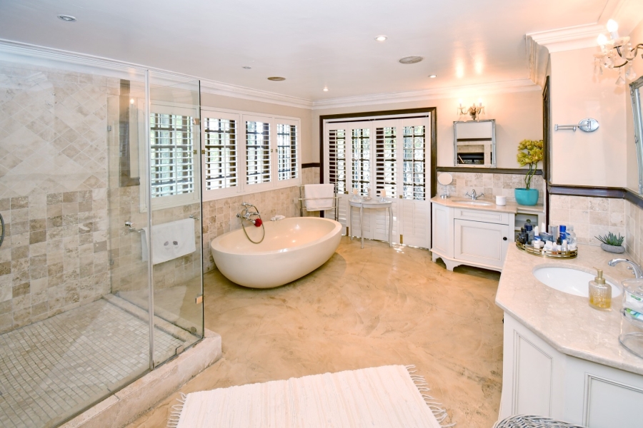 5 Bedroom Property for Sale in Morningside Gauteng