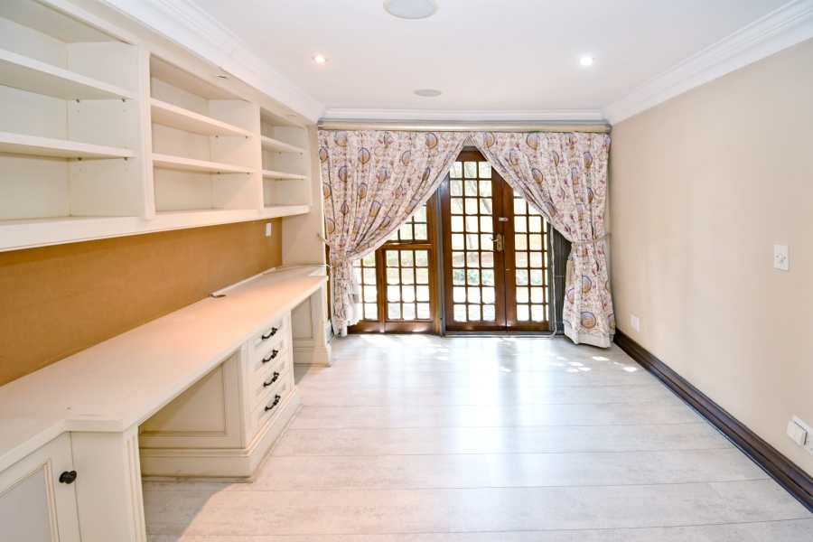 5 Bedroom Property for Sale in Morningside Gauteng