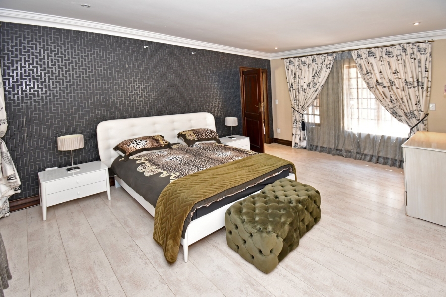 5 Bedroom Property for Sale in Morningside Gauteng