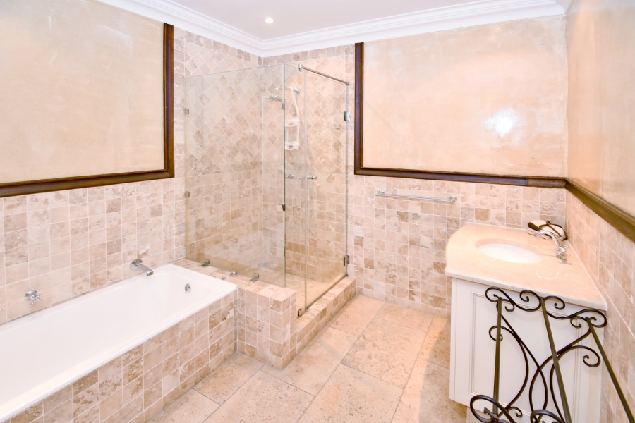 5 Bedroom Property for Sale in Morningside Gauteng