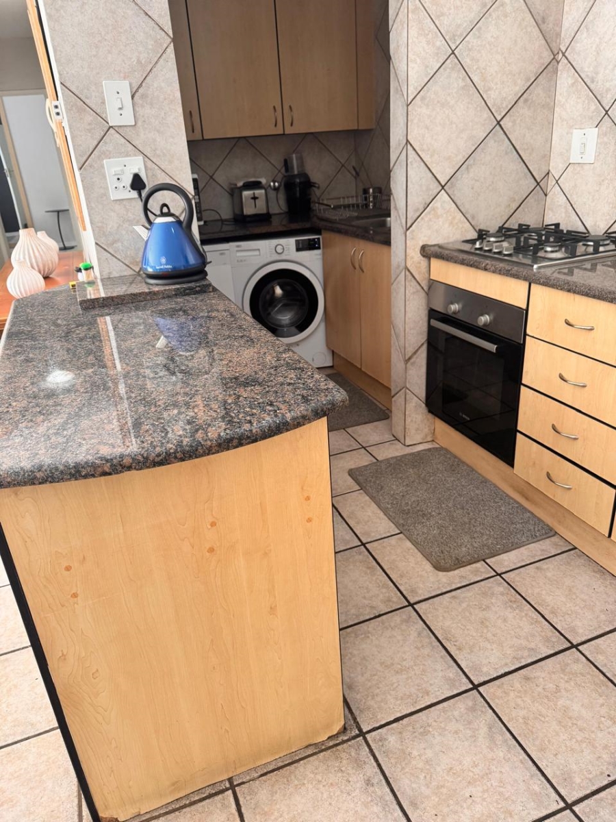 To Let 2 Bedroom Property for Rent in Morningside Gauteng