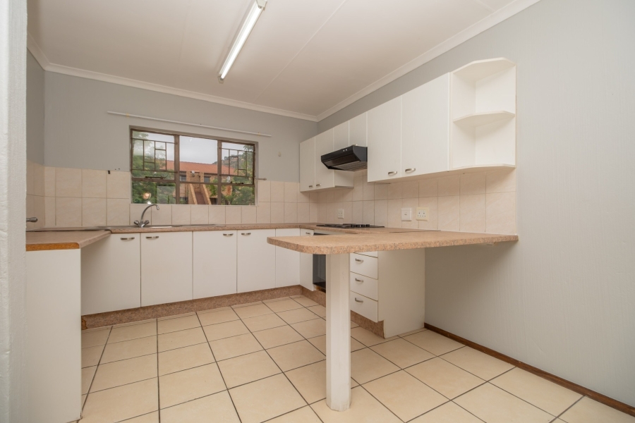 2 Bedroom Property for Sale in Amorosa Gauteng