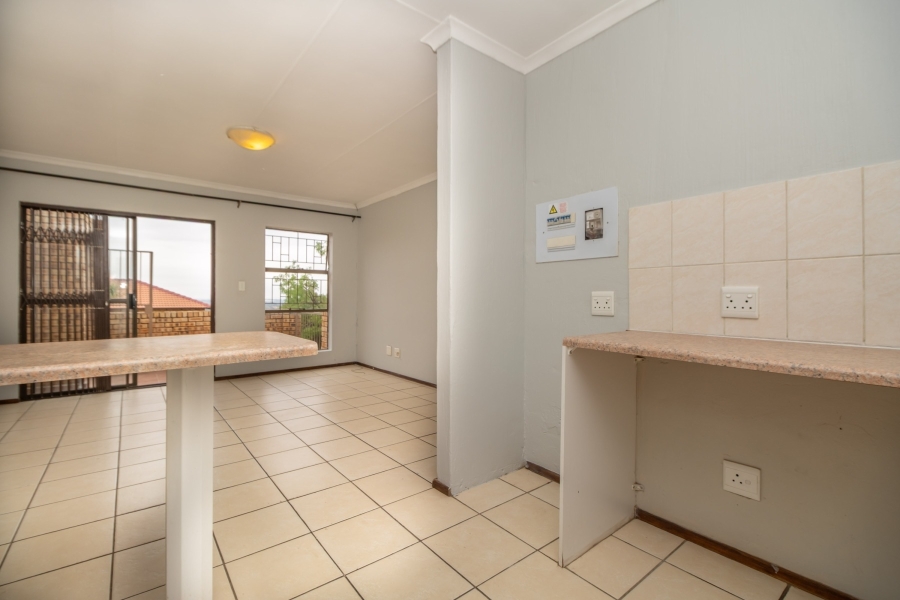 2 Bedroom Property for Sale in Amorosa Gauteng