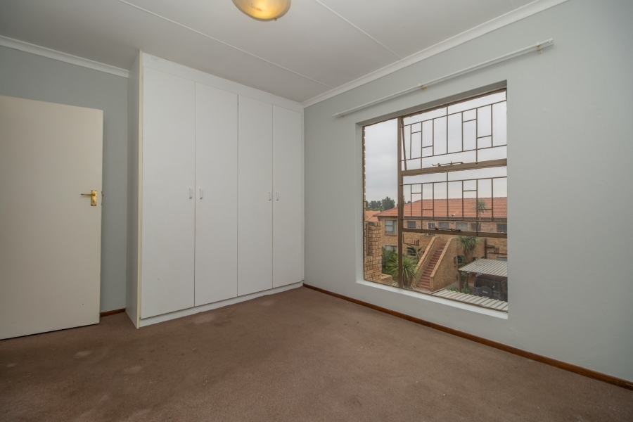 2 Bedroom Property for Sale in Amorosa Gauteng