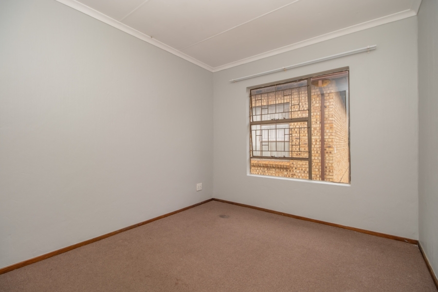 2 Bedroom Property for Sale in Amorosa Gauteng