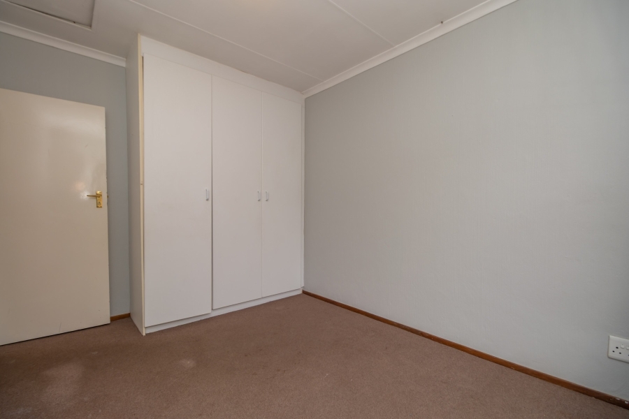2 Bedroom Property for Sale in Amorosa Gauteng