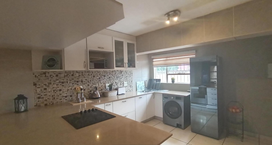 2 Bedroom Property for Sale in Edleen Gauteng