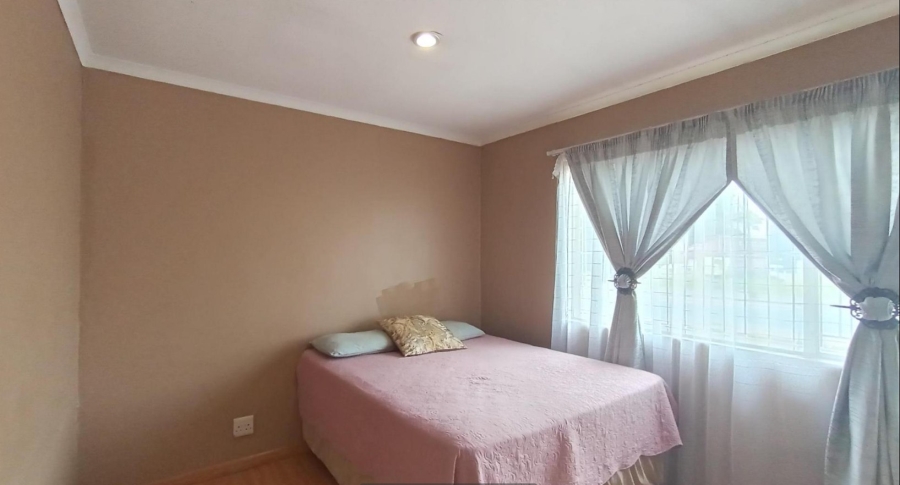 2 Bedroom Property for Sale in Edleen Gauteng