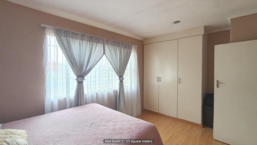 2 Bedroom Property for Sale in Edleen Gauteng