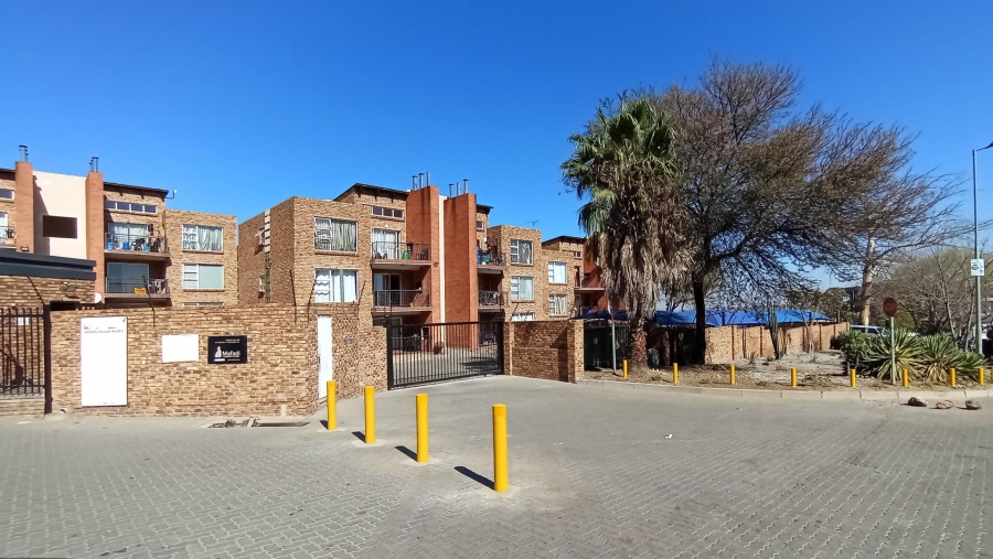 2 Bedroom Property for Sale in Halfway House Estates Gauteng
