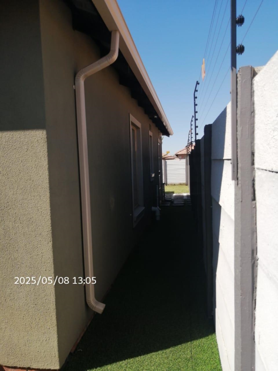 3 Bedroom Property for Sale in Sky City Gauteng