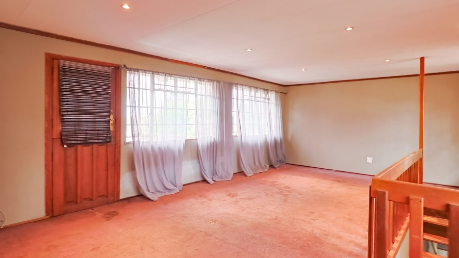 2 Bedroom Property for Sale in Garsfontein Gauteng