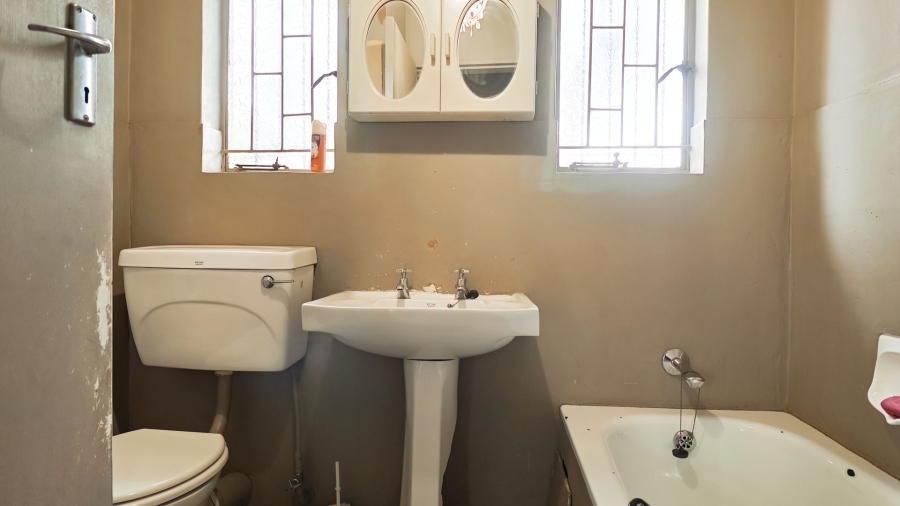 2 Bedroom Property for Sale in Garsfontein Gauteng
