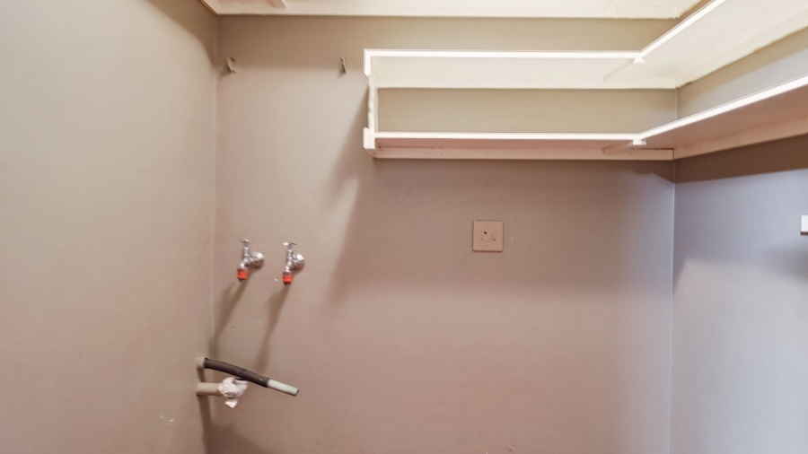 2 Bedroom Property for Sale in Garsfontein Gauteng