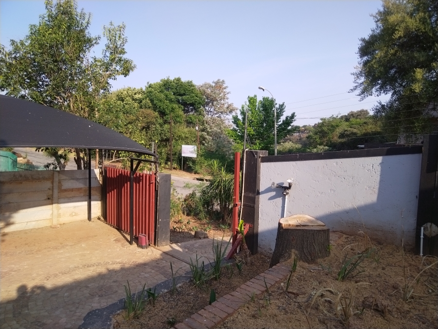2 Bedroom Property for Sale in Constantia Kloof Gauteng