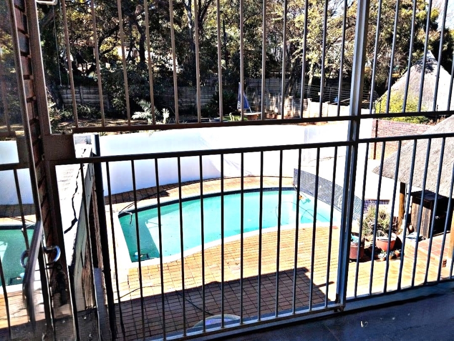 6 Bedroom Property for Sale in Waterkloof Gauteng