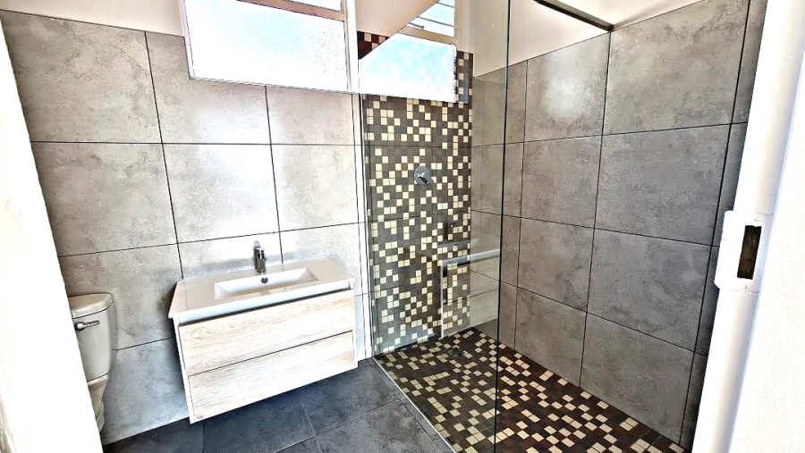 6 Bedroom Property for Sale in Waterkloof Gauteng