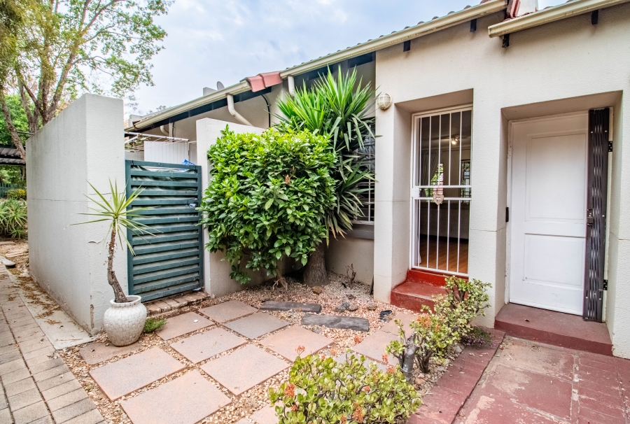 2 Bedroom Property for Sale in Douglasdale Gauteng