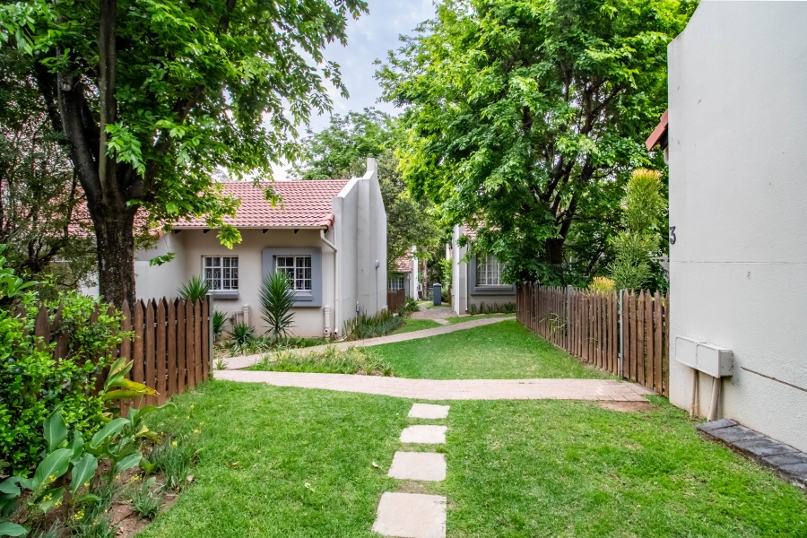 2 Bedroom Property for Sale in Douglasdale Gauteng