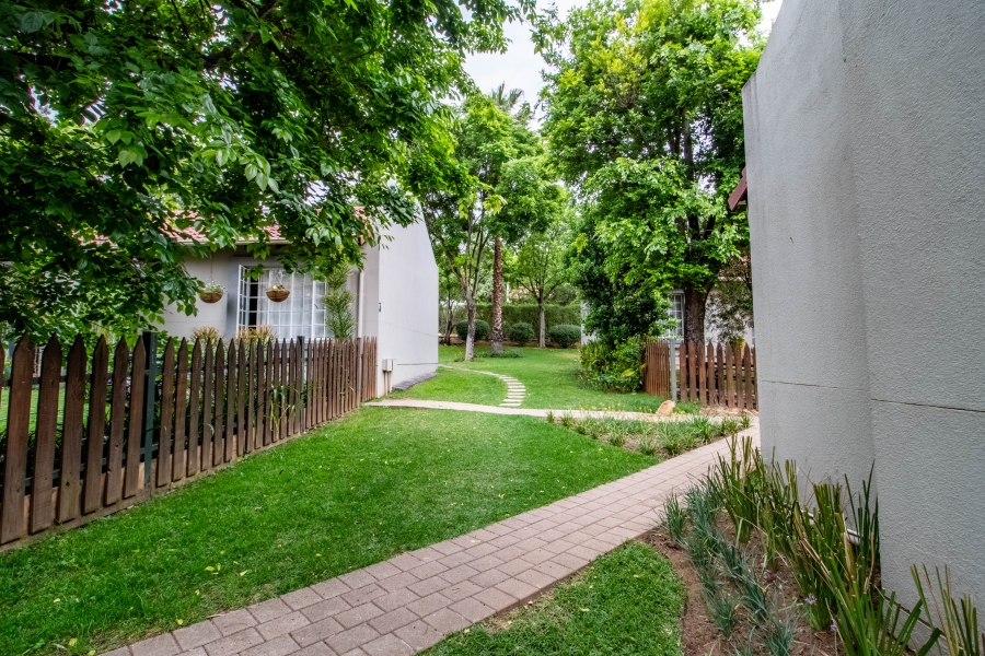 2 Bedroom Property for Sale in Douglasdale Gauteng
