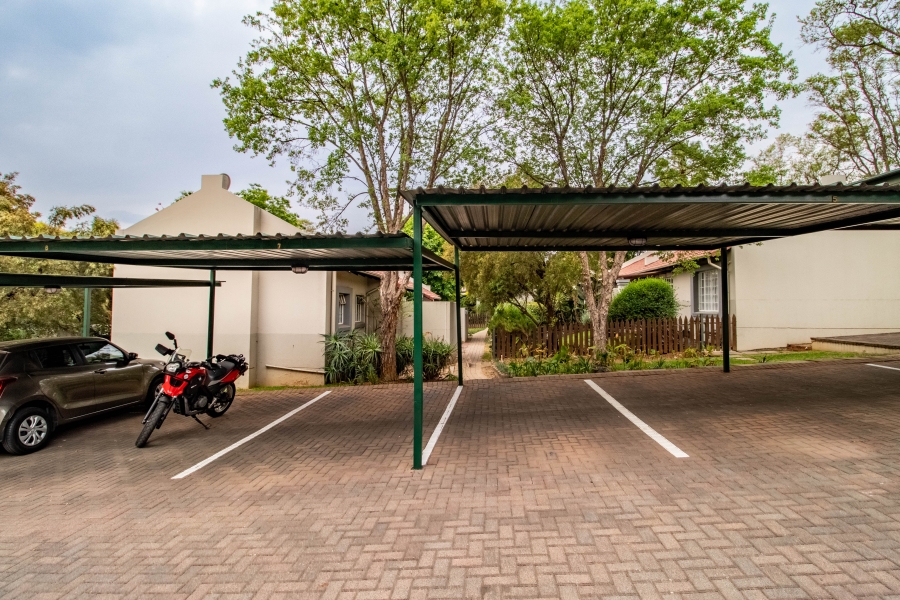 2 Bedroom Property for Sale in Douglasdale Gauteng