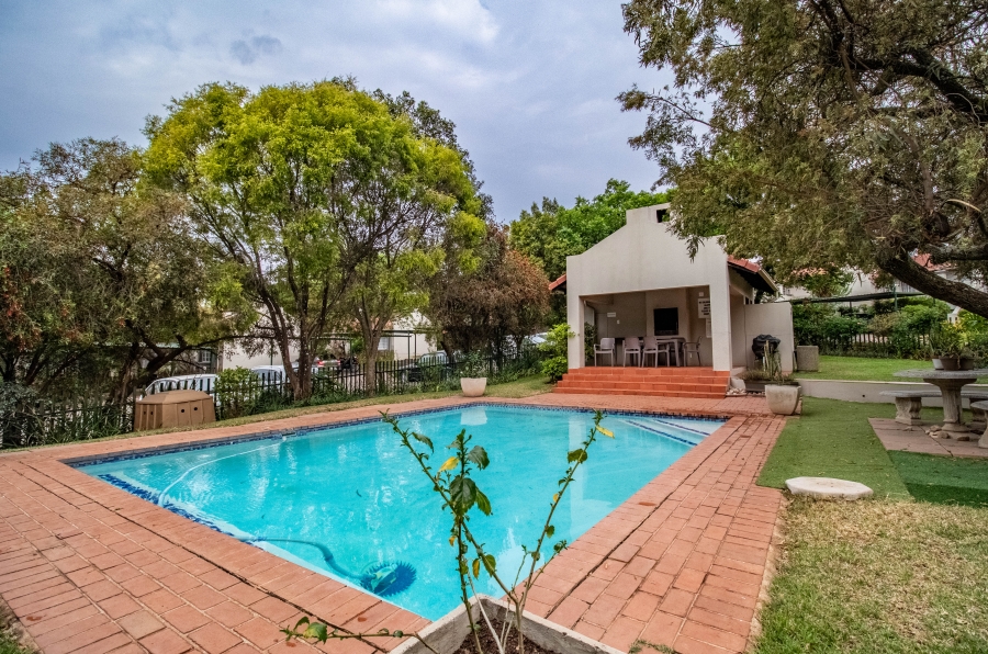 2 Bedroom Property for Sale in Douglasdale Gauteng