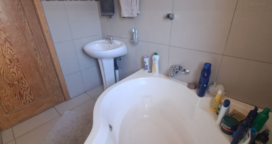 3 Bedroom Property for Sale in South Hills Gauteng