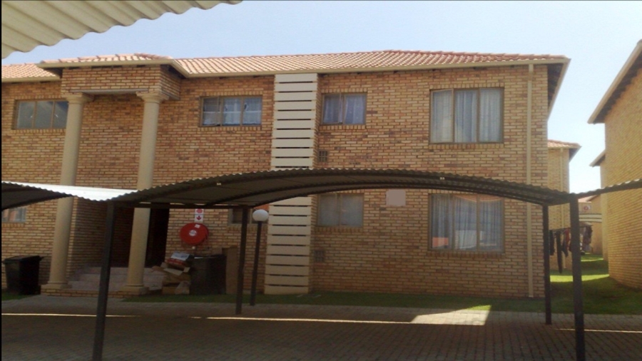 2 Bedroom Property for Sale in Greenhills Gauteng