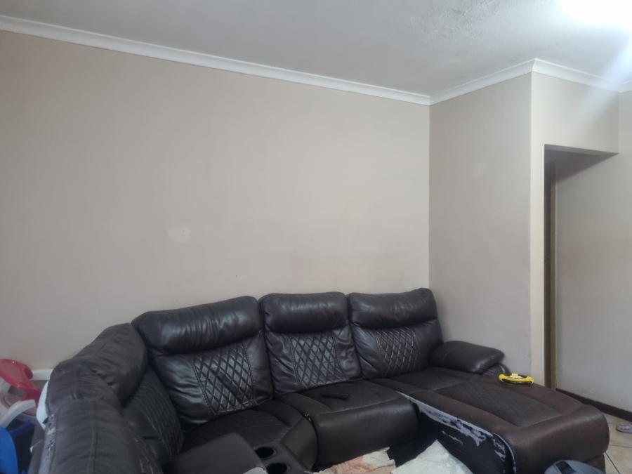 2 Bedroom Property for Sale in Greenhills Gauteng