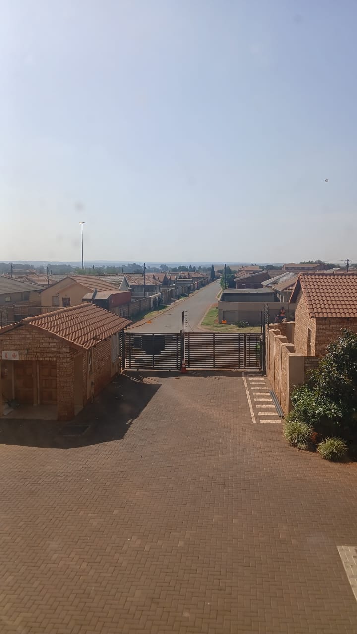 3 Bedroom Property for Sale in Dawn Park Gauteng