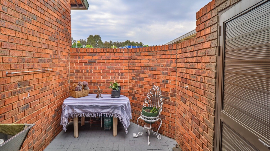 3 Bedroom Property for Sale in Rembrandt Park Gauteng