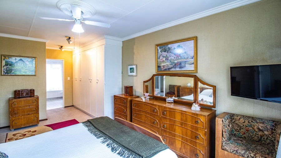 3 Bedroom Property for Sale in Rembrandt Park Gauteng