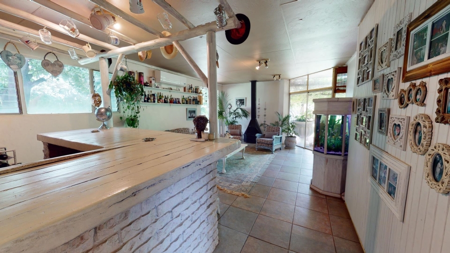 7 Bedroom Property for Sale in Theresa Park Gauteng
