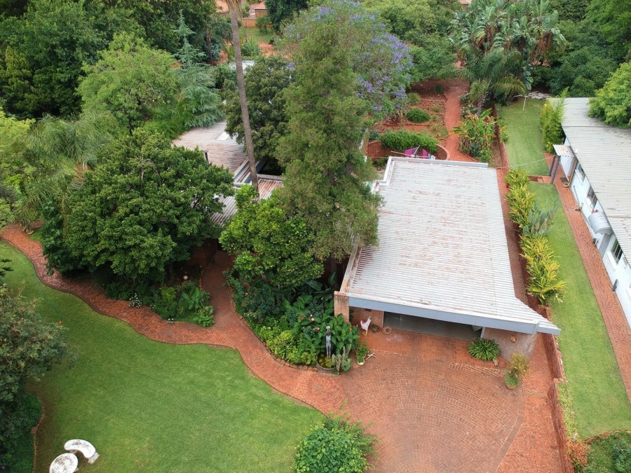 7 Bedroom Property for Sale in Theresa Park Gauteng
