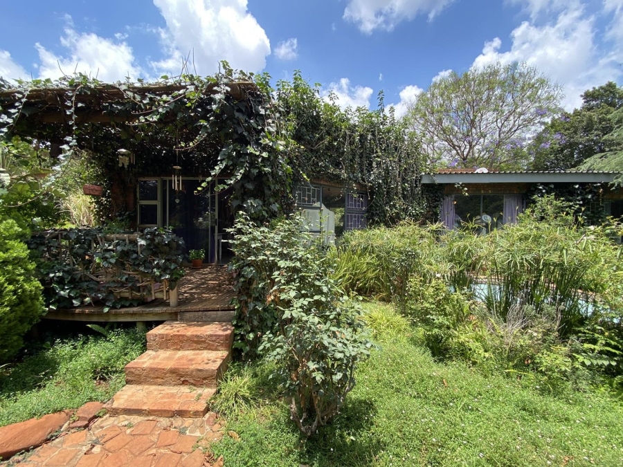 7 Bedroom Property for Sale in Theresa Park Gauteng