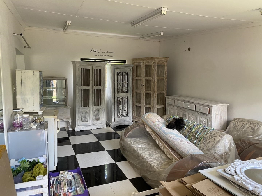 7 Bedroom Property for Sale in Theresa Park Gauteng