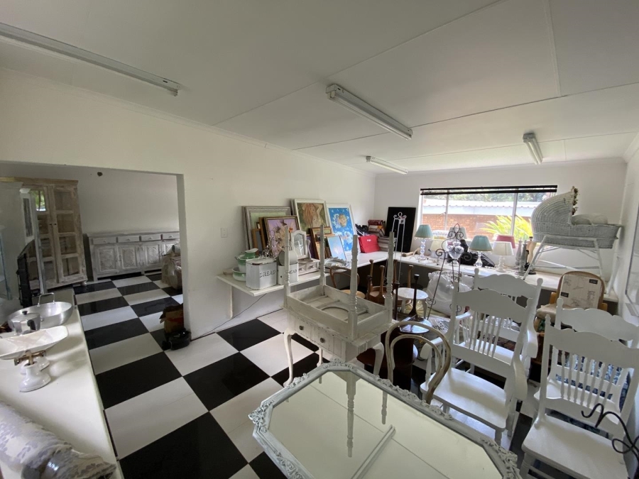 7 Bedroom Property for Sale in Theresa Park Gauteng