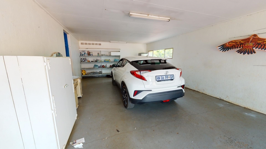 7 Bedroom Property for Sale in Theresa Park Gauteng