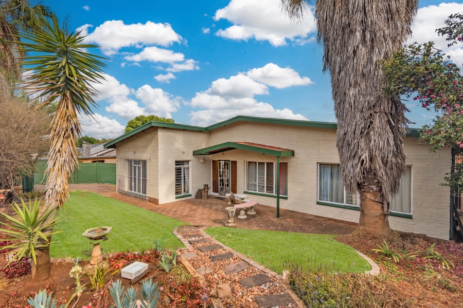 3 Bedroom Property for Sale in Kenmare Gauteng
