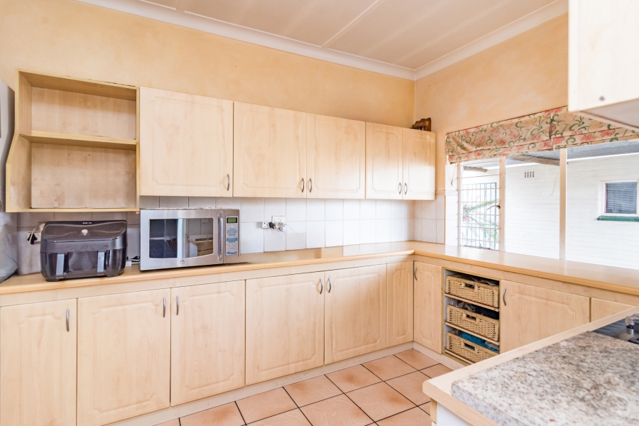 3 Bedroom Property for Sale in Kenmare Gauteng